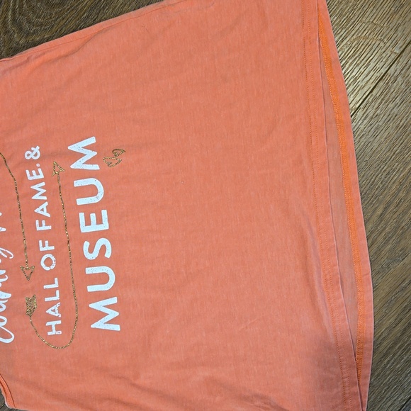 COUNTRY MUSIC HALL OF FAME NASHVILLE TANK.   #6446 - Picture 4 of 4